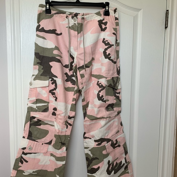 Pink cargo pants - Picture 1 of 2